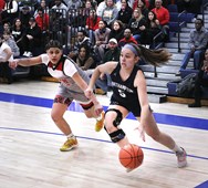 No. 7 Northampton girls basketball falls to No. 6 Worcester South in D-II semifinals (photos)