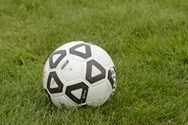 Felix Goeckel’s goal lifts No. 17 Amherst girls soccer over No. 19 Easthampton