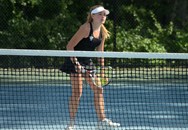 Grace Tyler sends Longmeadow girls tennis to a 3-2 win over Minnechaug