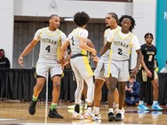 Andrew Mabry, free throws lead No. 5 Putnam boys basketball past No. 1 Springfield Central (photos) 