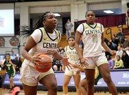 No. 1 Springfield Central girls basketball snaps No. 2 Longmeadow’s perfect start 