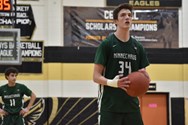 No. 7 Minnechaug boys basketball takes down No. 2 Springfield Central in first round of WMass Class A tournament: ‘Nobody expected us to come in here and win’ 