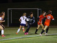 Lauren Marjanski nets hat trick, Drew Alley shines, lead No. 1 South Hadley girls soccer past No. 4 Lynnfield in D-IV semifinals
