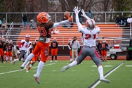 Elijah Torres’ career day guides No. 9 Agawam to 35-7 victory over No. 8 East Longmeadow