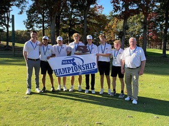 Reid Ohanesian leads Ayer Shirley to Div. III state title