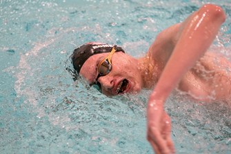 Westfield’s 200-yard free relay team rallies for gold at West/Central boys swim championships 