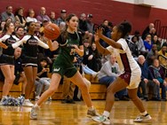 Lylah Jeannotte, staunch defense carries Minnechaug girls basketball to win over SICS (photos)