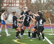 Roxanne Oh’s goal lifts No. 4 Longmeadow over No. 1 Masconomet in Division II field hockey semifinals
