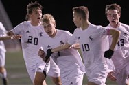 Colin Goodhines leads No. 7 Longmeadow boys soccer over previously undefeated No. 2 Masconomet, into D-II semi