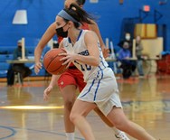 After 11-month wait, No. 1 Wahconah girls basketball defeats No. 2 Hoosac Valley (photos/video)