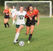 Girls Soccer State Tournament Scoreboard: Minnechaug, Hampshire and Monument Mountain advance & more