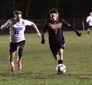 Scoreboard: Belchertown boys soccer stays undefeated with 2-1 win over Minnechaug & more