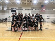 Anna Gorfinkle, strong leadership guide Longmeadow girls volleyball to first win of season against Minnechaug (video)